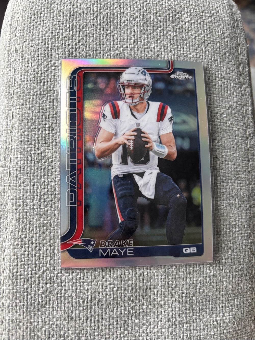 Drake Maye New England Patriots Topps Chrome Refractor Football Card